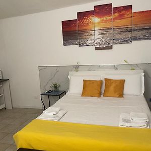 1-Tourist House Bologna-Cefalonia - Self Check-In